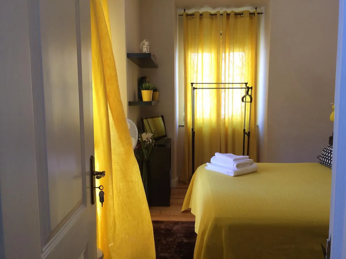 Casa Das Cores Benfica Bed & Breakfast Lisbon
